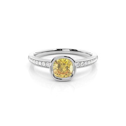 Gelber Diamant Verlobungsring mit Seitensteinen