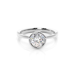 Dünner Diamant Ring in einer Zargenfassung 