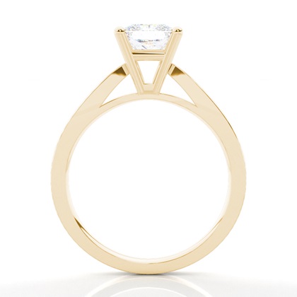 Dünner Moissanit Verlobungsring in einer Krappenfassung