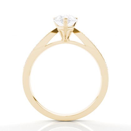 Moissanit ring in einer Krappenfassung