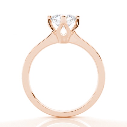 Moissanit ring in einer Krappenfassung