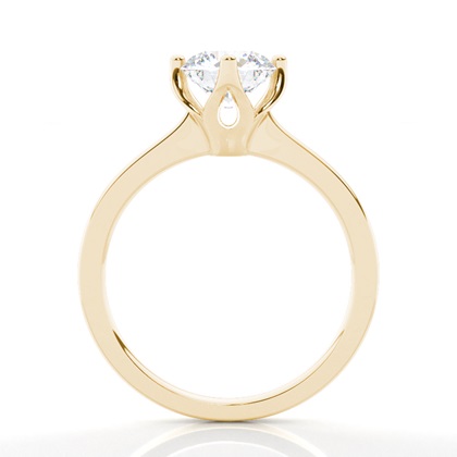 Moissanit ring in einer Krappenfassung