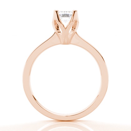 Moissanit ring in einer Krappenfassung