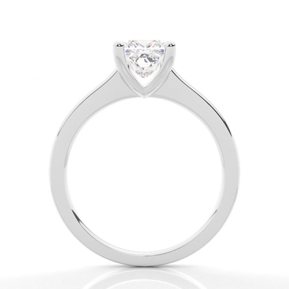 Dünner Diamantring in einer Krappenfassung