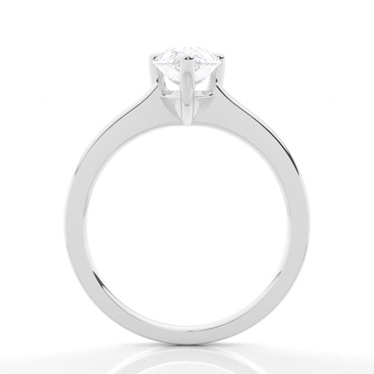 Dünner Moissanit Verlobungsring in einer Krappenfassung