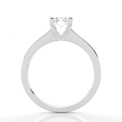 Dünner Diamantring in einer Krappenfassung