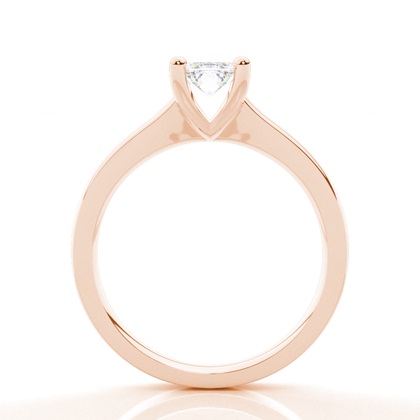 Dünner Moissanit Verlobungsring in einer Krappenfassung