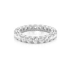 Eternity Diamant Ring in einer Krappenfassung