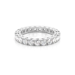 Eternity Diamant Ring in einer Krappenfassung