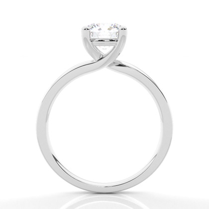 Moissanit ring in einer Krappenfassung