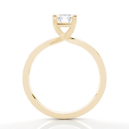 Moissanit ring in einer Krappenfassung