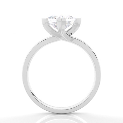 Moissanit ring in einer Krappenfassung