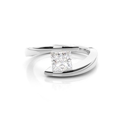 Diamantenring in einer Kanalfassung
