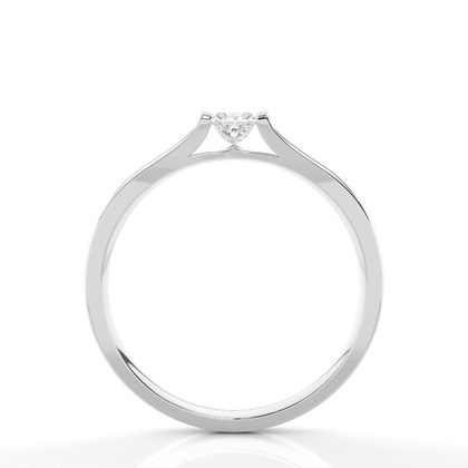 Diamantenring in einer Kanalfassung