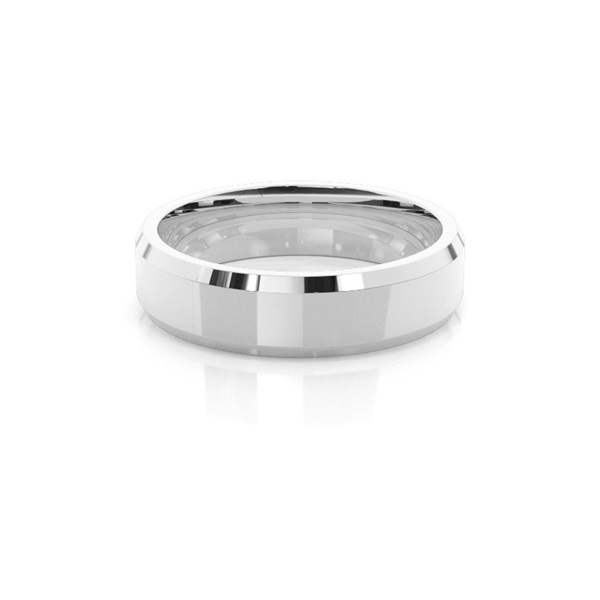 Klassischer bequem geschliffener Trauring mit geschrägten Kanten