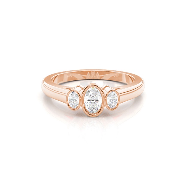 Drei Diamanten in einer Zargenfassung