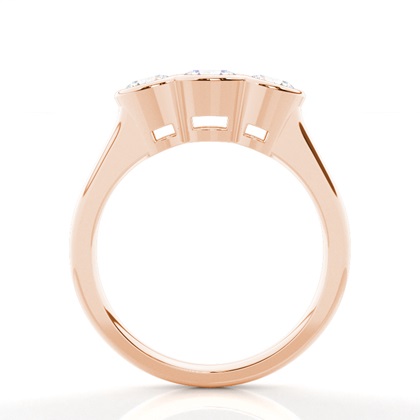 Drei Diamanten in einer halben Zargenfassung