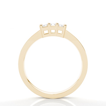 Drei Diamanten in einer Krappenfassung