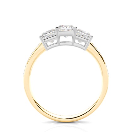 Drei Diamanten in einer Krappenfassung