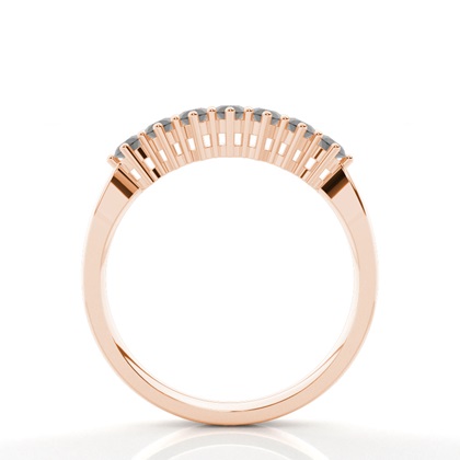 Ring mit sieben Steinen und rundem schwarzen Diamanten