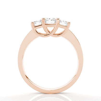 4-Krappen-Verlobungsring mit drei Steinen und Diamanten