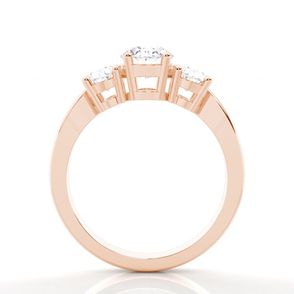 Drei Diamanten in einer Krappenfassung