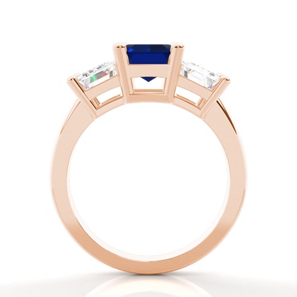 Drei Blauer Saphir In Einer Krappenfassung