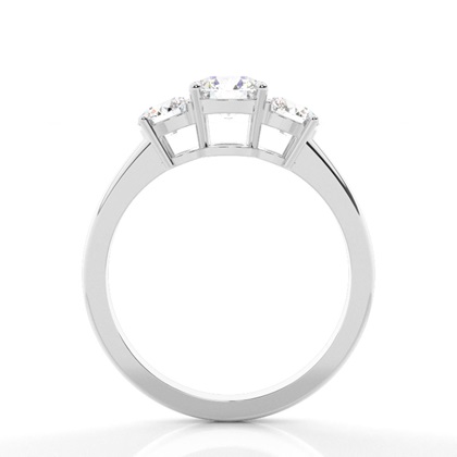 Runder Dimaond-Verlobungsring mit drei Steinen in Krappenfassung