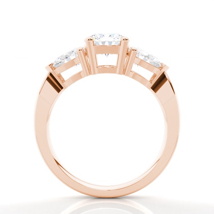 Drei Diamanten in einer Krappenfassung