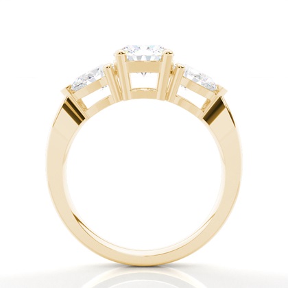 Drei Diamanten in einer Krappenfassung