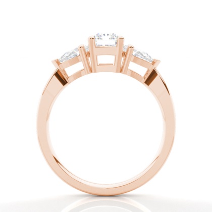 Strahlender und birnenförmiger Verlobungsring mit drei Diamanten in Krappenfassung