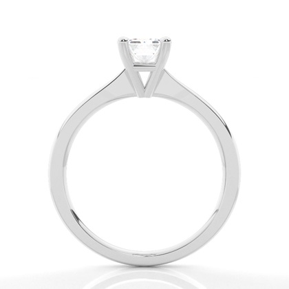 Diamantenring in einer Krappenfassung