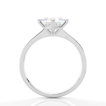 Diamantenring in einer Krappenfassung