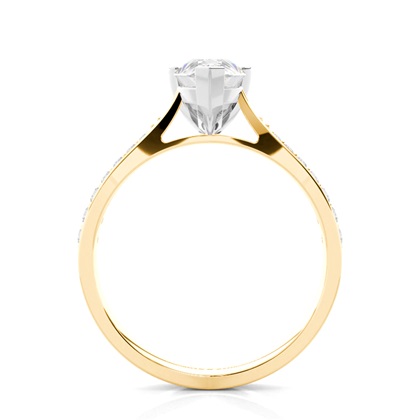 Diamantenring in einer Krappenfassung