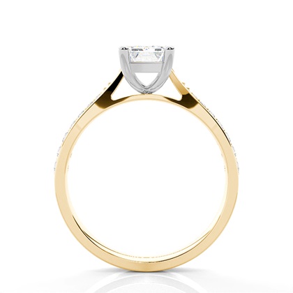 Diamantenring in einer Krappenfassung