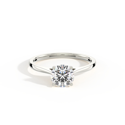 Diamantenring in einer Krappenfassung