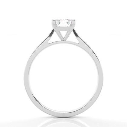 Diamantenring in einer Krappenfassung