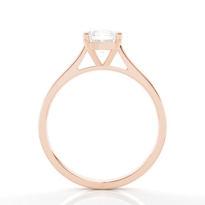 Diamantenring in einer Krappenfassung