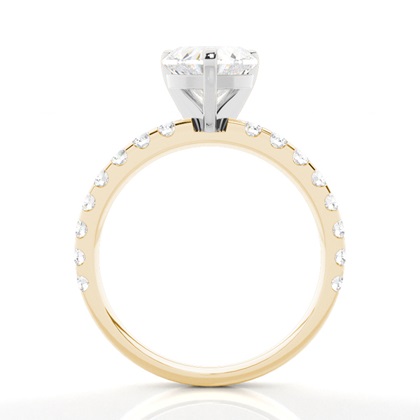 Diamantring in einer Krappenfassung mit Schulter Diamanten