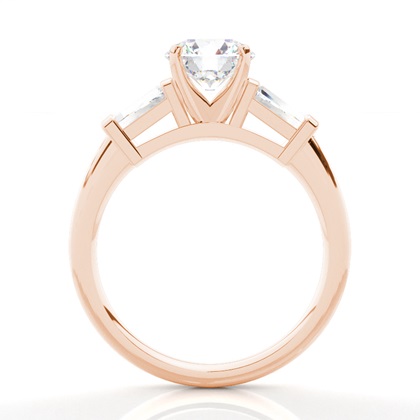 Drei Diamanten in einer Krappenfassung