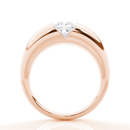 Dünner Moissanit Verlobungsring in einer Krappenfassung