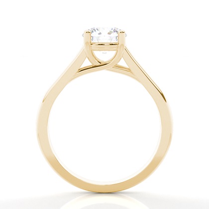 Dünner Moissanit Verlobungsring in einer Krappenfassung