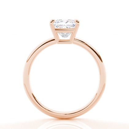 Moissanit ring in einer Krappenfassung