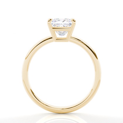 Moissanit ring in einer Krappenfassung