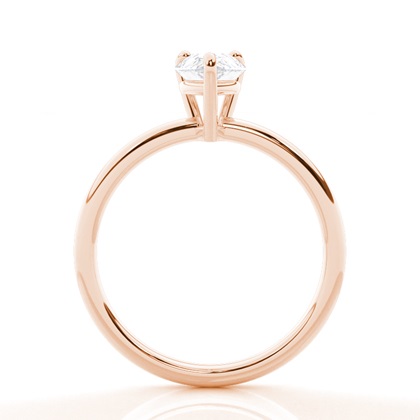 Moissanit ring in einer Krappenfassung