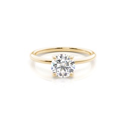 Diamantenring in einer Krappenfassung