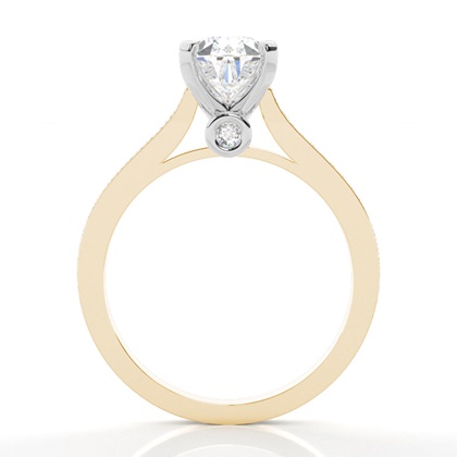 Diamantring in einer Krappenfassung mit Schulter Diamanten