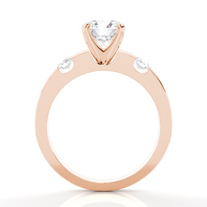 Drei Diamanten in einer Krappenfassung