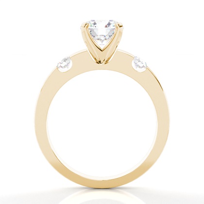 Drei Diamanten in einer Krappenfassung