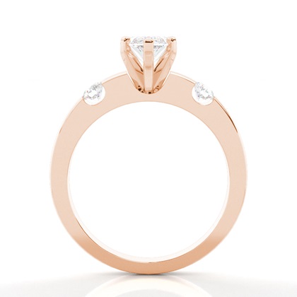 Drei Diamanten in einer Krappenfassung